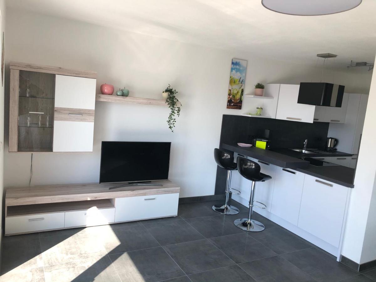 Moderne Ferienwohnung Mit Terrasse Und Garten Verwaltungsgemeinschaft Haldenwang エクステリア 写真