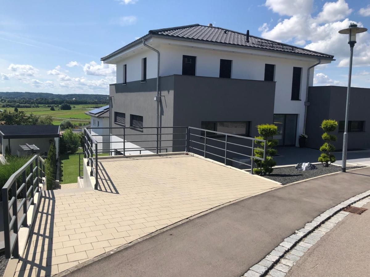 Moderne Ferienwohnung Mit Terrasse Und Garten Verwaltungsgemeinschaft Haldenwang エクステリア 写真